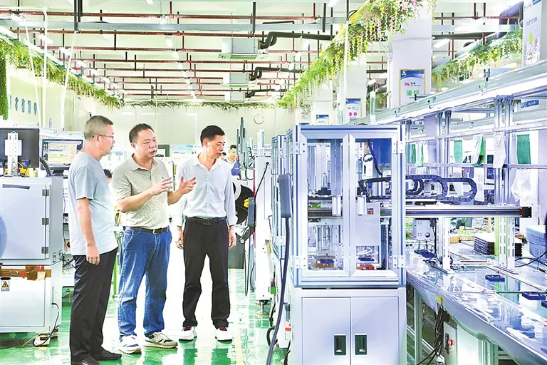 答好工業(yè)強市的贛州答卷 聚焦電子產(chǎn)品研發(fā)，驅(qū)動產(chǎn)業(yè)升級新引擎
